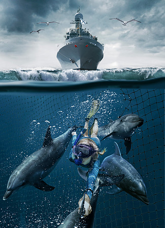 Swimming with Spies - Chrystyna Lucyk-Berger - Scholastic Press