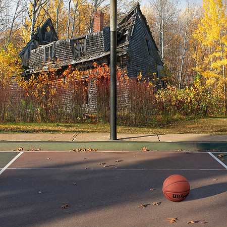Hoops Haunted House - Workman Publishing